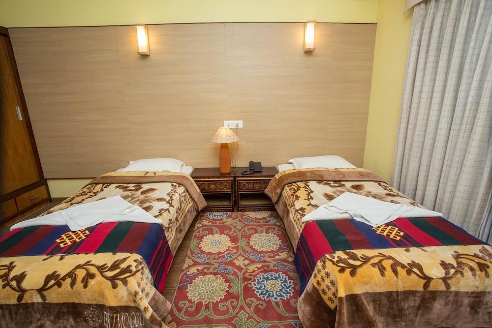 Hotel Siddhi Manakamana Катманду Экстерьер фото