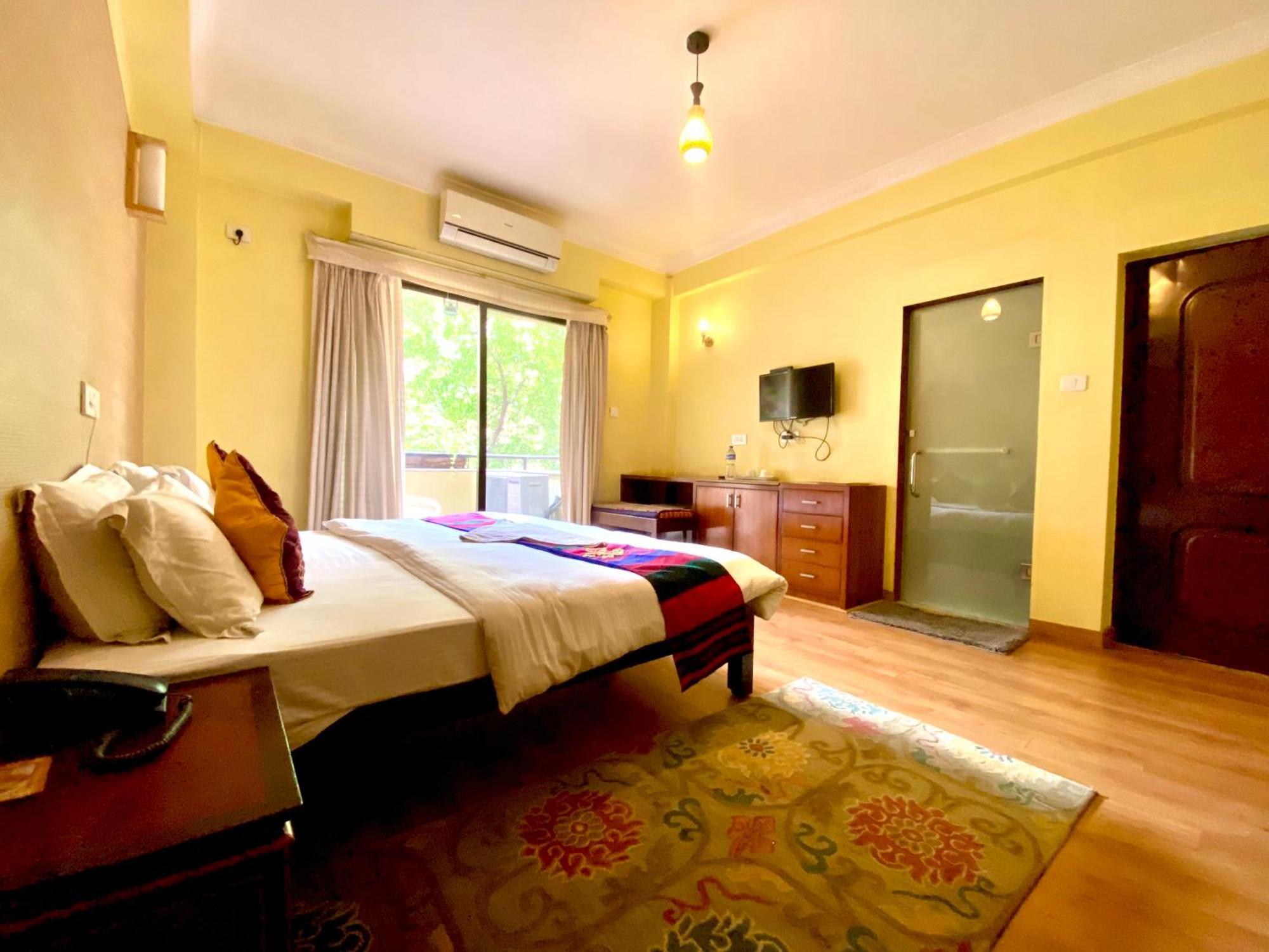 Hotel Siddhi Manakamana Катманду Экстерьер фото