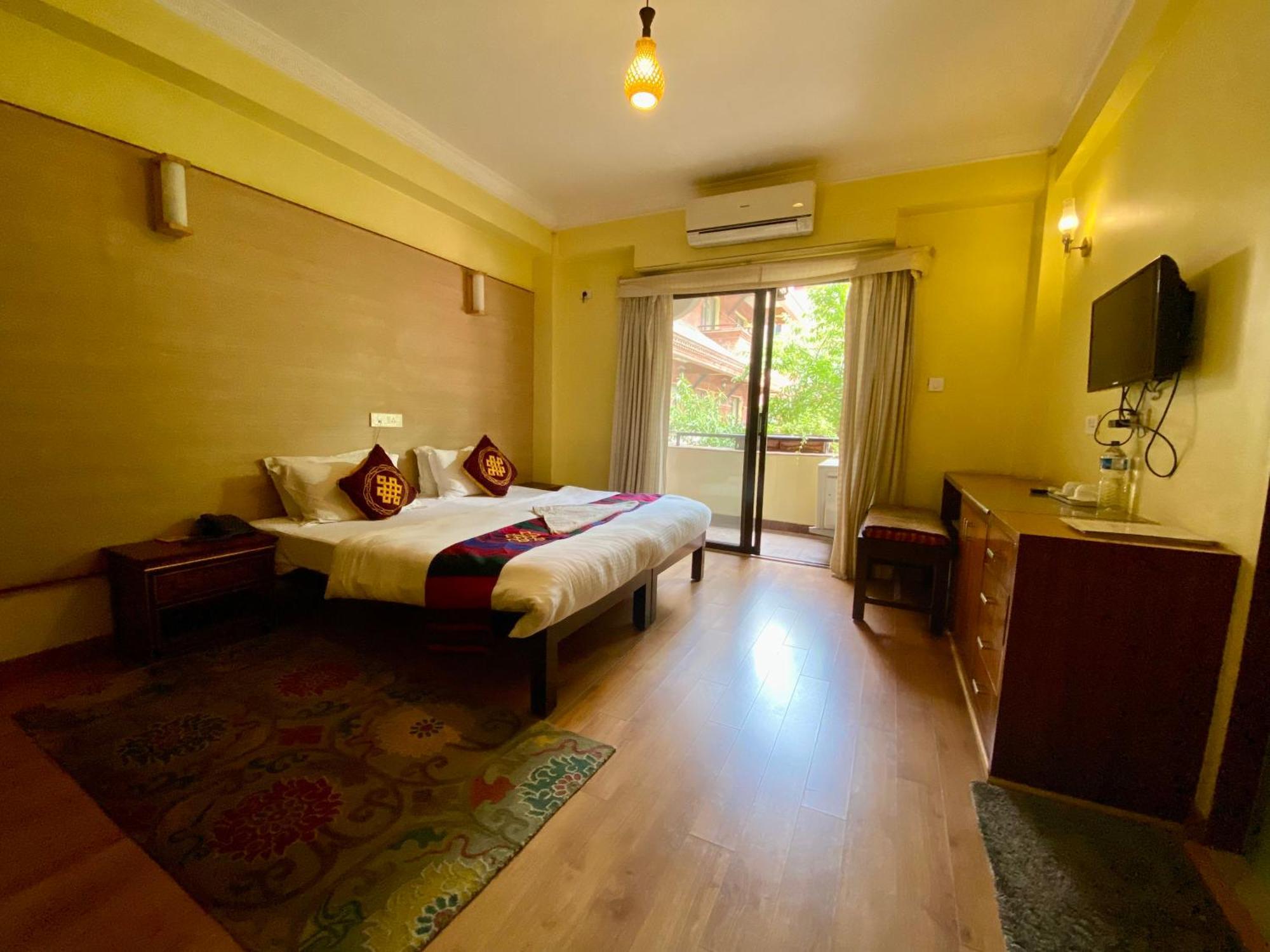 Hotel Siddhi Manakamana Катманду Экстерьер фото