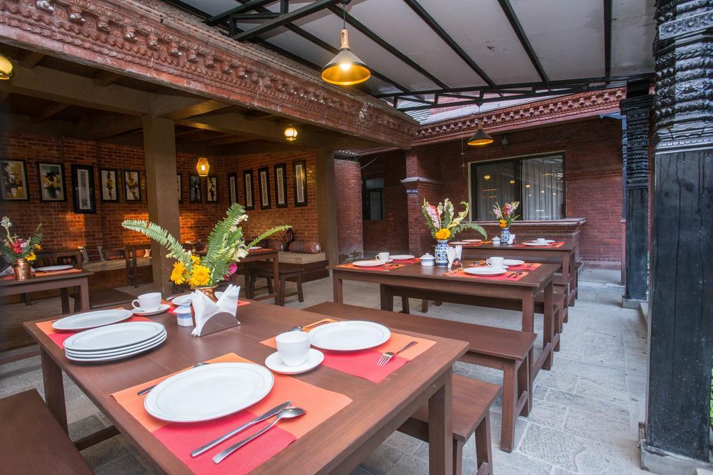Hotel Siddhi Manakamana Катманду Экстерьер фото