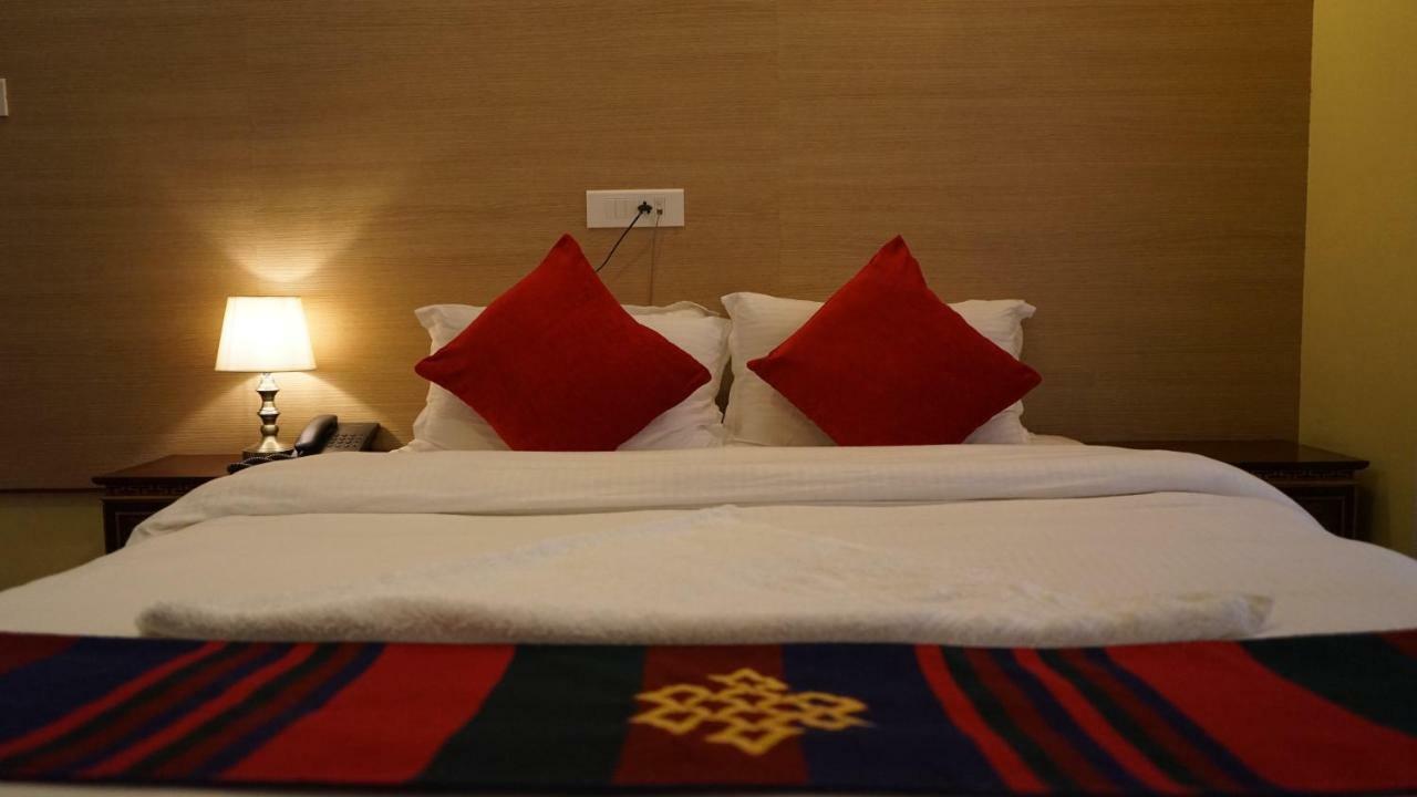 Hotel Siddhi Manakamana Катманду Экстерьер фото